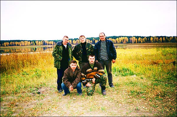 протоки за Шарапом 05.10.2002 (построение с товарищами перед стартом)