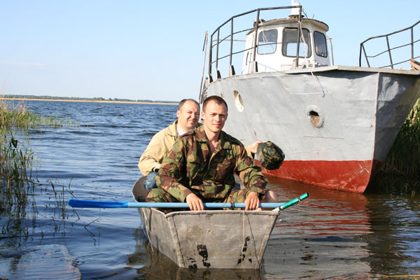Мал золотник, да дорог...