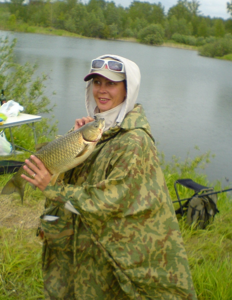 белый амур. попадается нечасто в наших водах