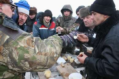 Первенство Сибири. Озеро Родничковое 7-9 декабря 2007 г.  "За ПОБЕДУ!!!!"