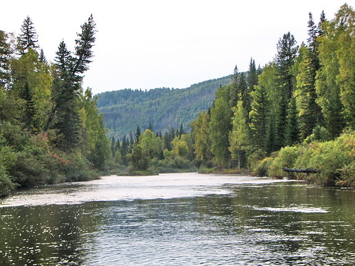 еще река