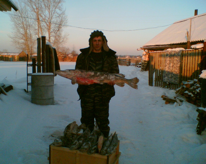 04.12.2007 др.Саня 12кг и мелочь(1кг-3кг) на ср.белом