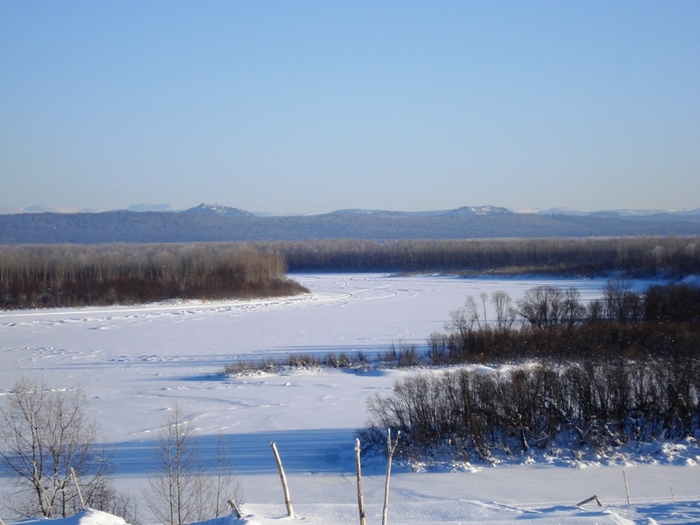 река Томь. тайга.