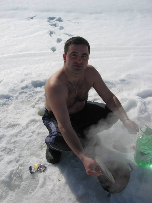 Не мешало бы перекусить горяченького