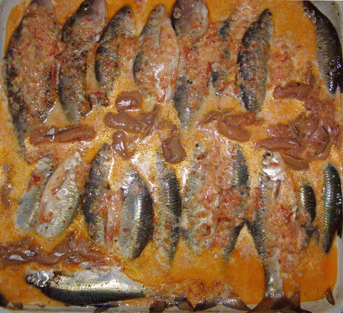 Сорожья вкуснятина восхитительная, по майонезом в духовке