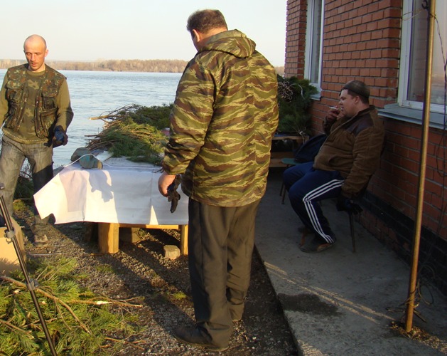 Подготовка к установке нерестилищ силами НРК идет полным ходом.
