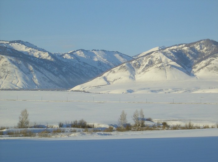 Зима в горах Алтая