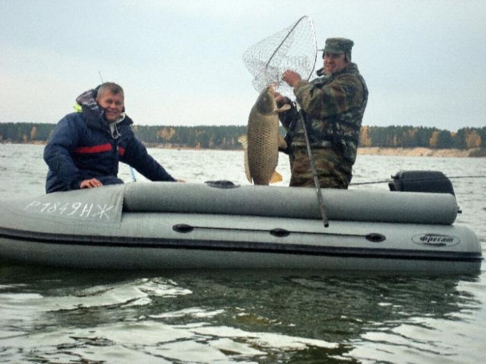 еще одно фото (фотограф " bliznets")с рыбкой я(https://www.fishingsib.ru/photo/section1/40005/) и wildprapor!!!(https://www.fishingsib.ru/photo/section1/56611/),