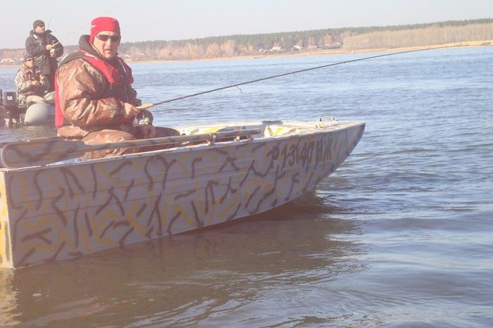 Знакомьтесь..так выглядит "Пожопникус вульгариус" в переводе с латыни.. "Поджопник обыкновенный"  :-))
