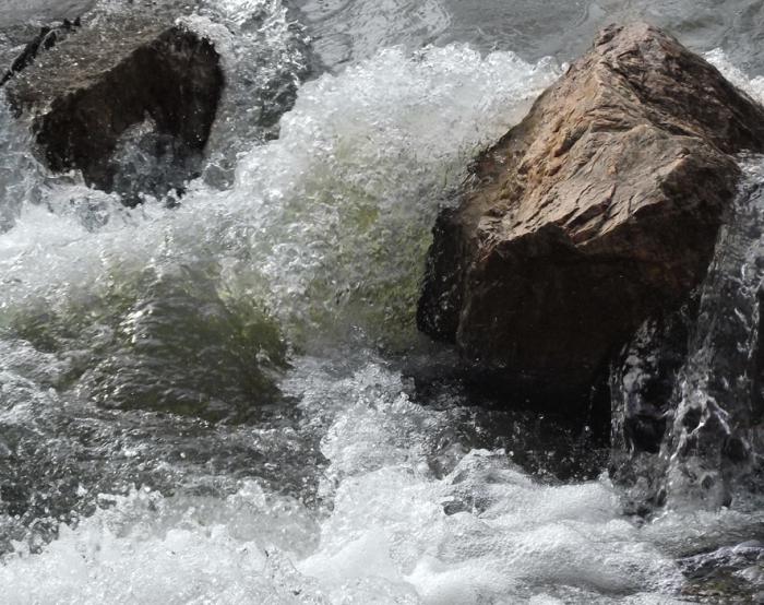 Вешняя вода ( речка Шадриха ).
