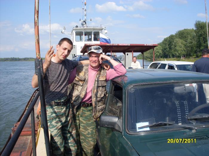 На пароме....