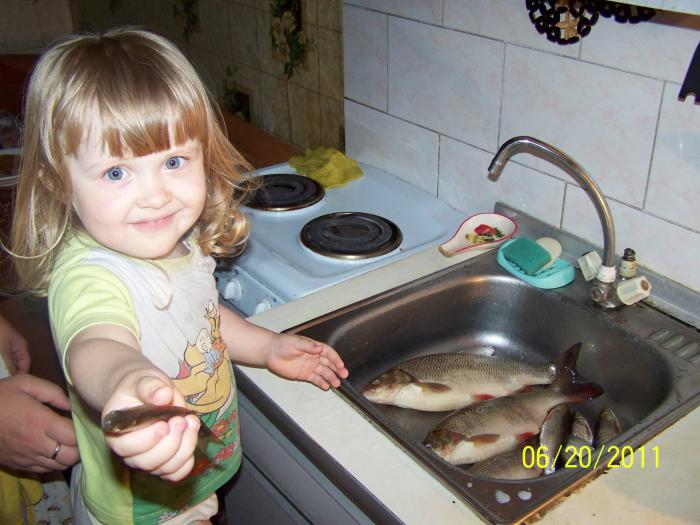 МАМА! Кажется он и правда на рыбалке был...