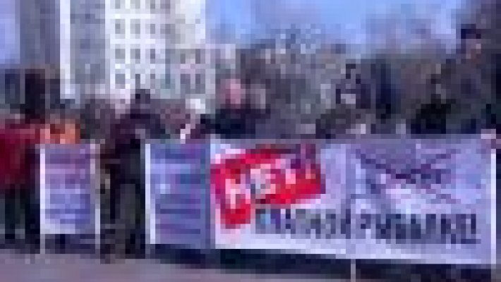 На митинг в Томске вышли около двухсот рыбаков