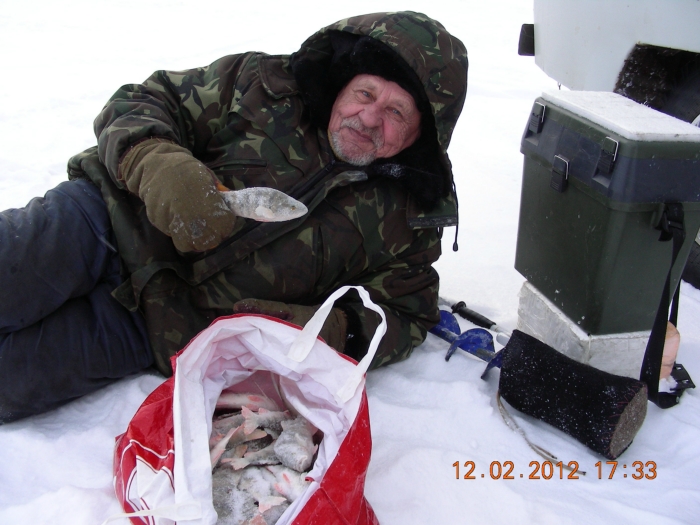Этому рыбачку 71год