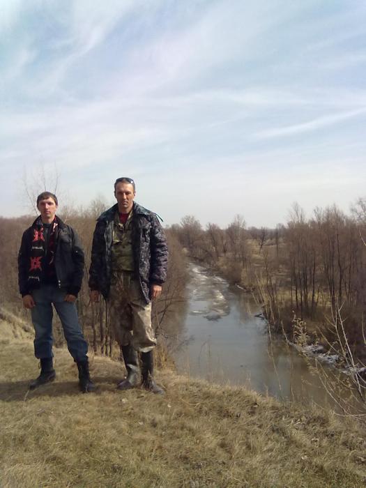 Та самая речушка, где попытались открыть сезон этого года.