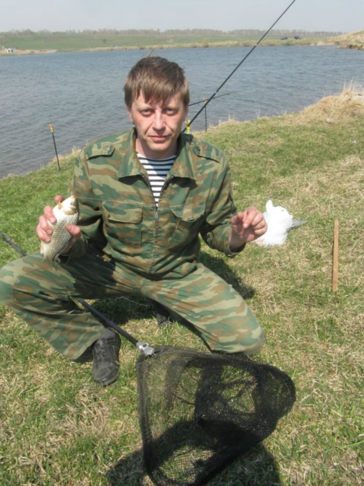 Первый карась сезона 2012