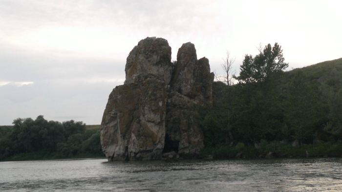 Грот на р. Чарыш