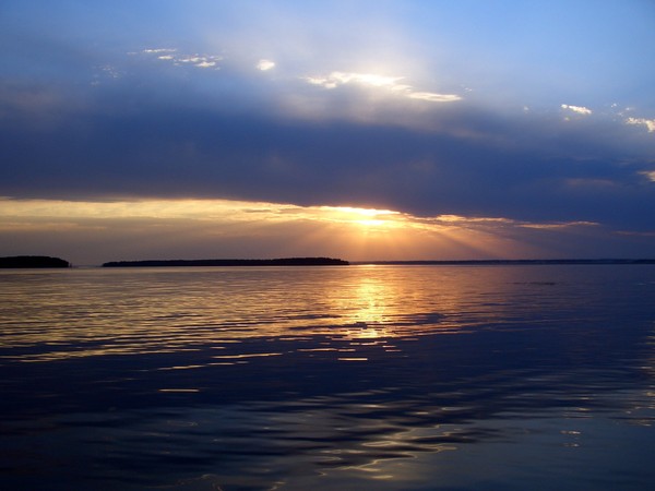 Обское водохранилеще закат
