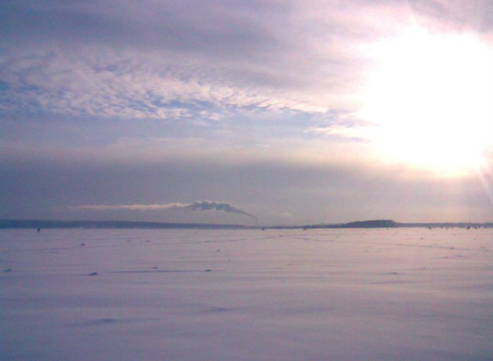 На море