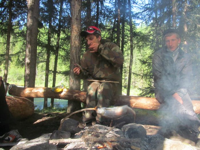 Хариус на рожне