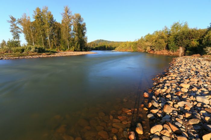 Хамир, бурная река.