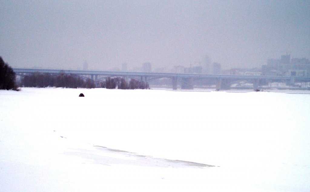 Один "сапсэм" один в большом городе.