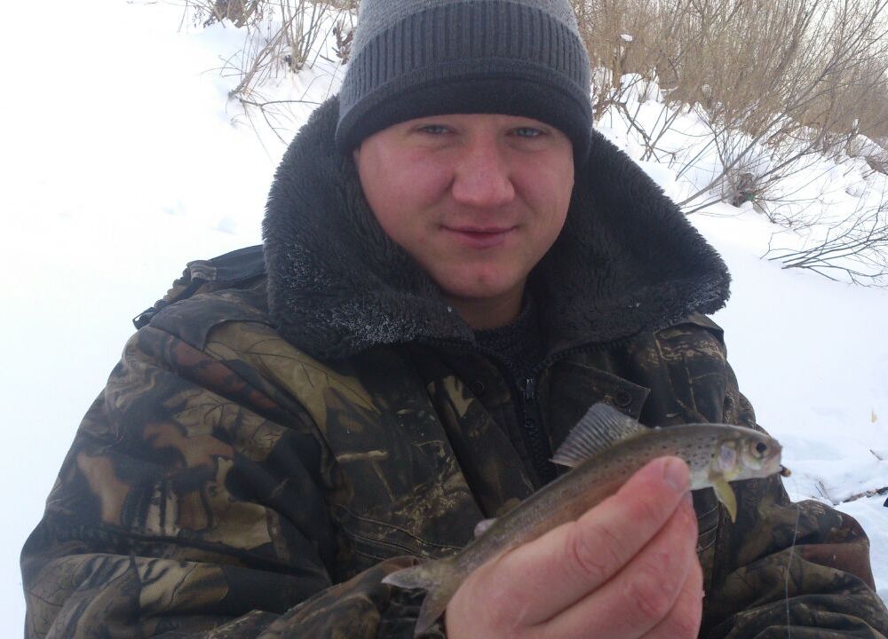 Первый в жизни хариусЁнок (отпущен!)