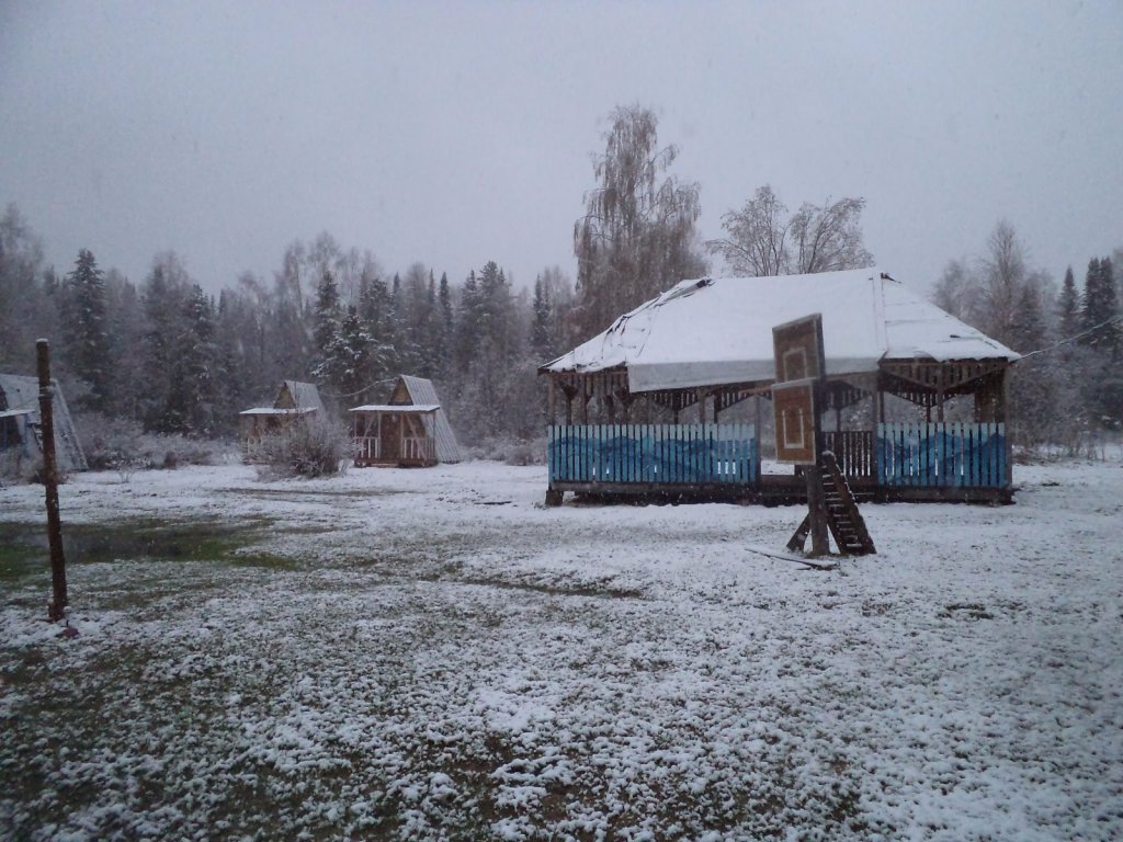 Случайная зима (май)