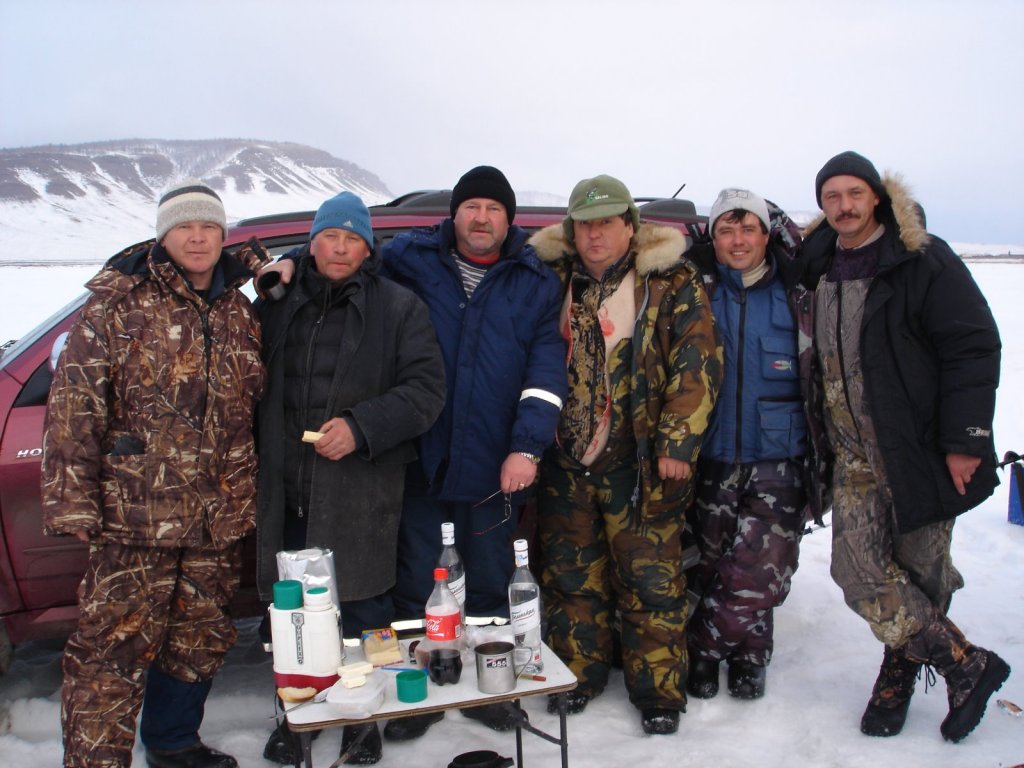 Земляки собрались на о. Парном...