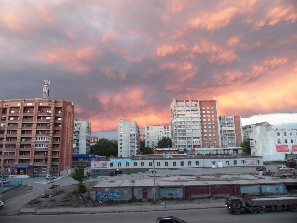 Апокалипсис)))) Баян, конечно же, все видели это небо)