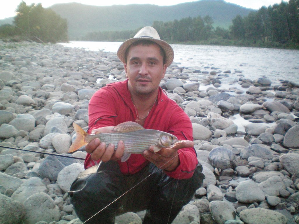 красавец