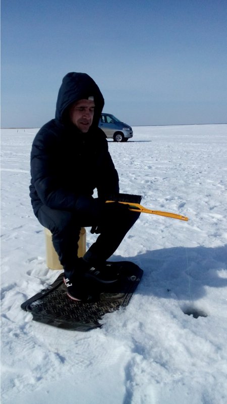 Вместо удочки.