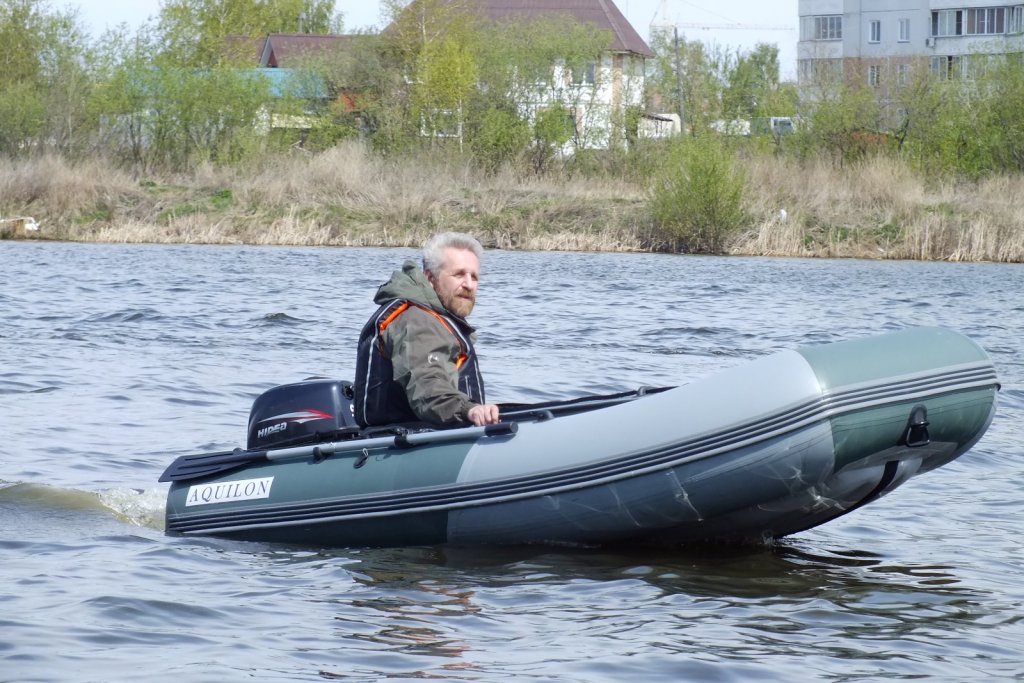 На лодке Аквилон СВ300