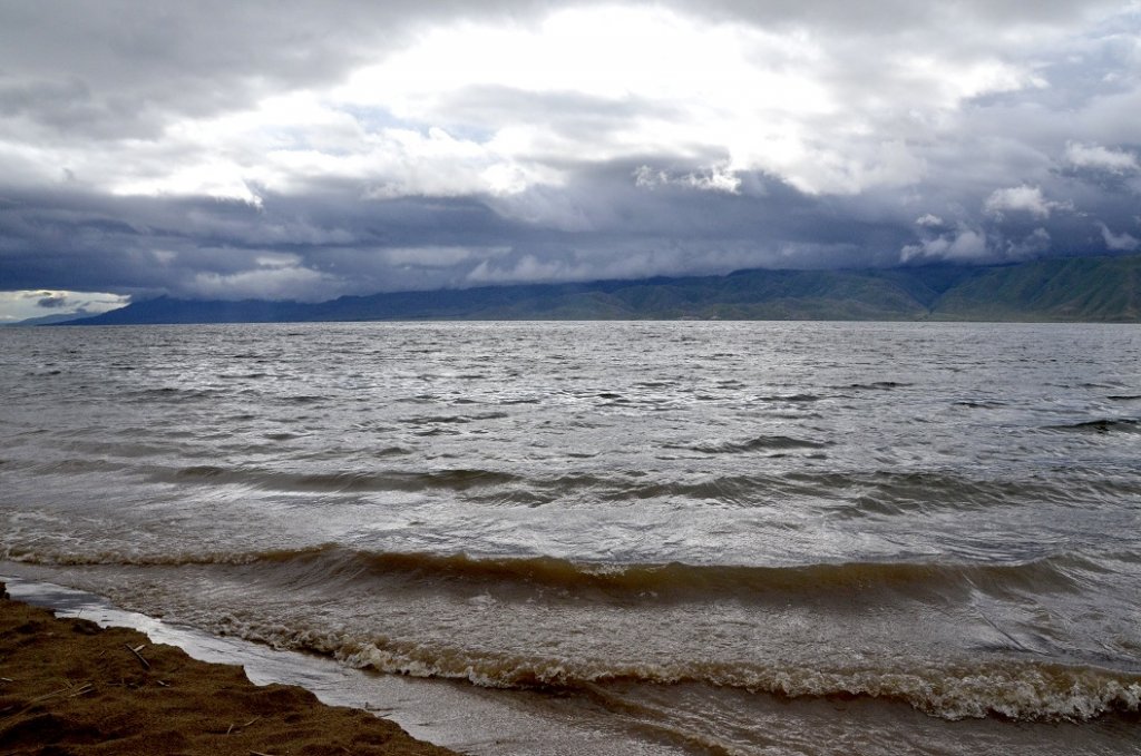 Бухтарминское водохранилище - непогода