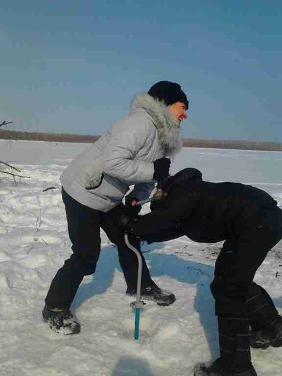 без труд,не вынуть рыбку из пруда
