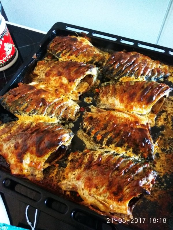 Карась запеченый