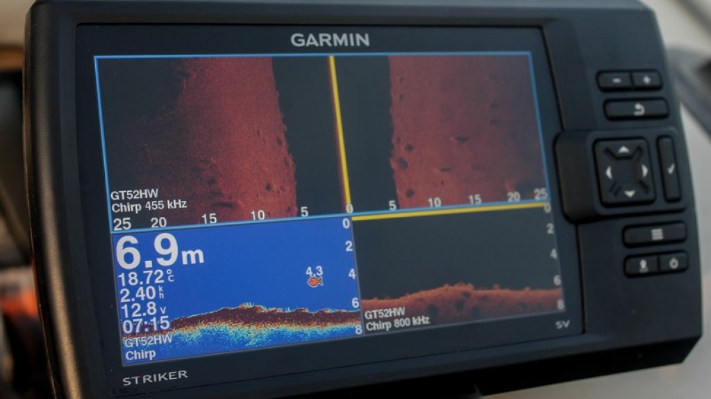 Эхолот Garmin Striker 7sv