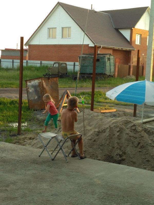 Соскучился по рыбалке.