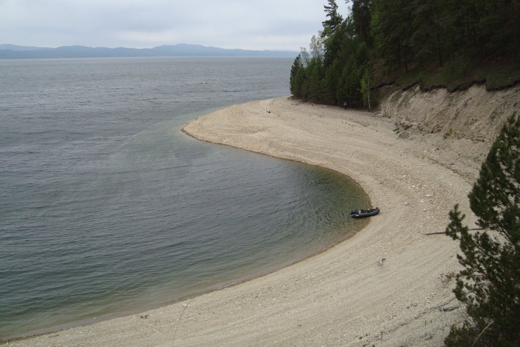 Залив на Красноярском водохранилище