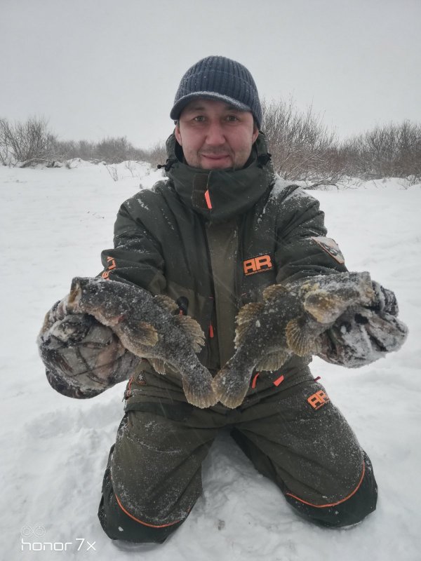 За колыванью на право.