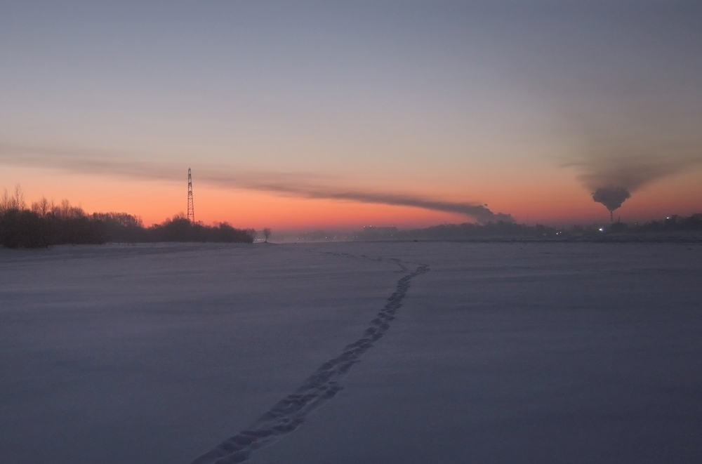 Предрассветный час на Реке ( чад атмосферный ).
