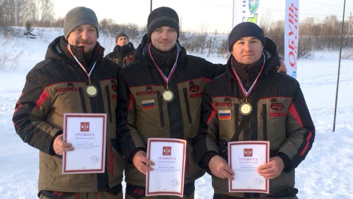 Команда FishingSib завоевала бронзовые медали на областных соревнованиях по мормышке
