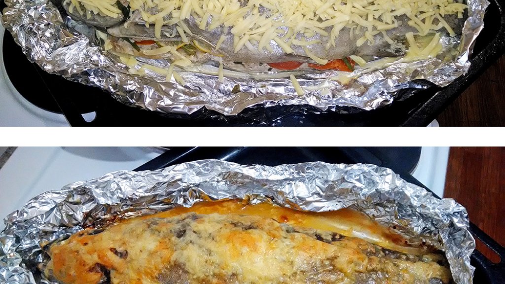Форель, запеченная в духовке на луке