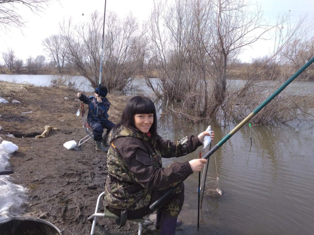 Клюёт!!