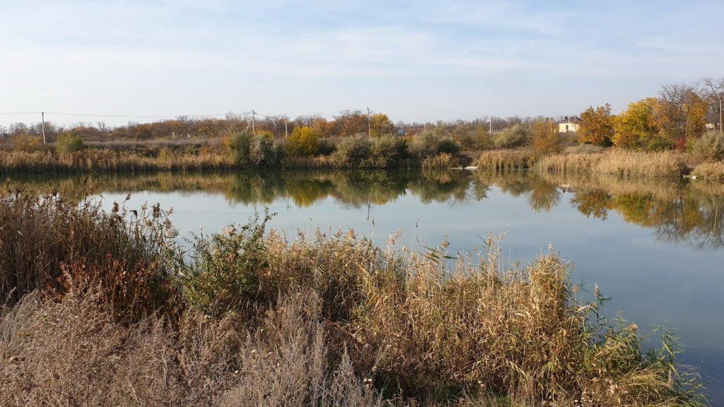 Разведка спортивного водоема перед любительскими соревнованиями на ультралайт.
