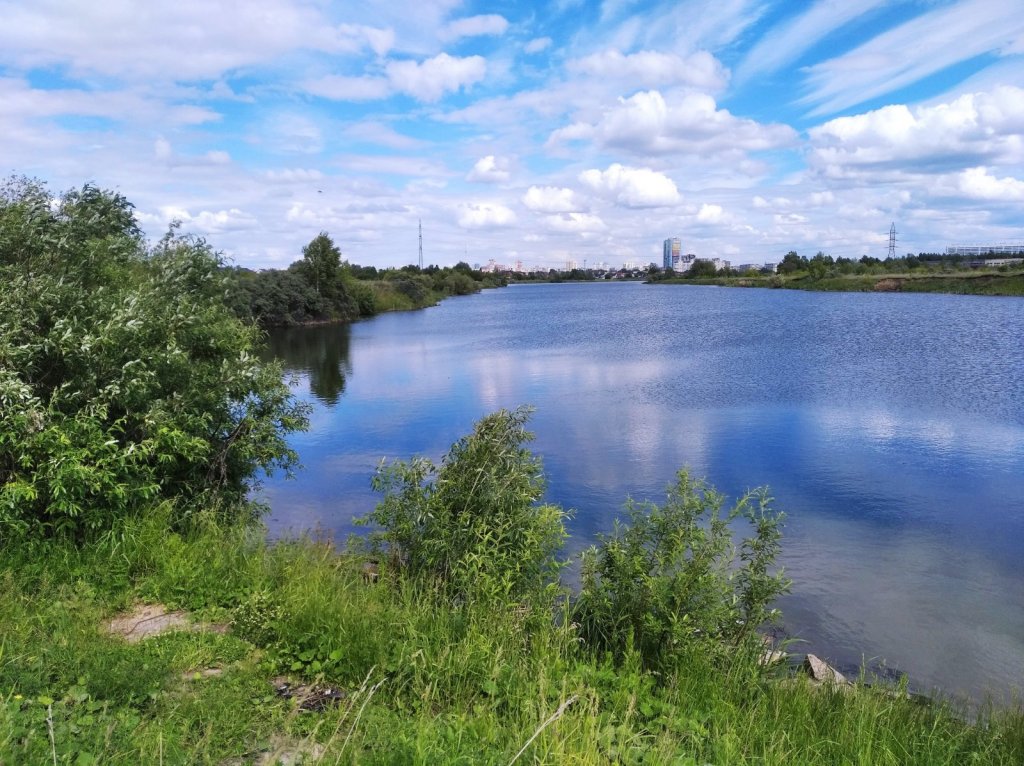 Озерцо пока не радует..но зато красиво)