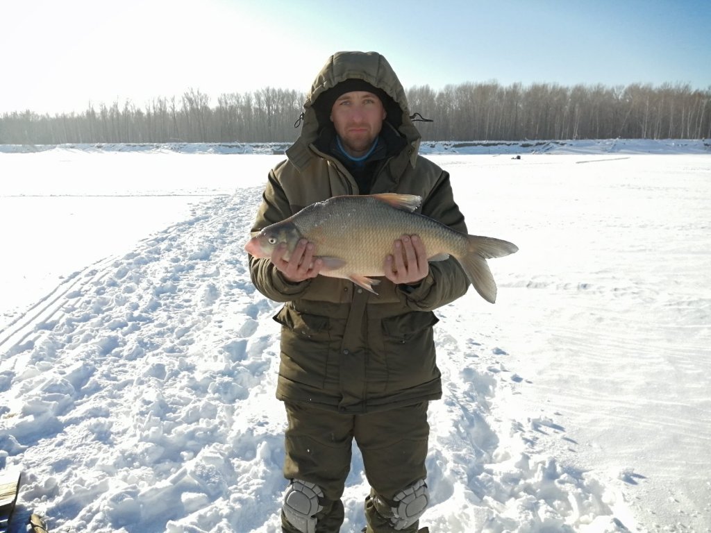 Лещ 3200гр