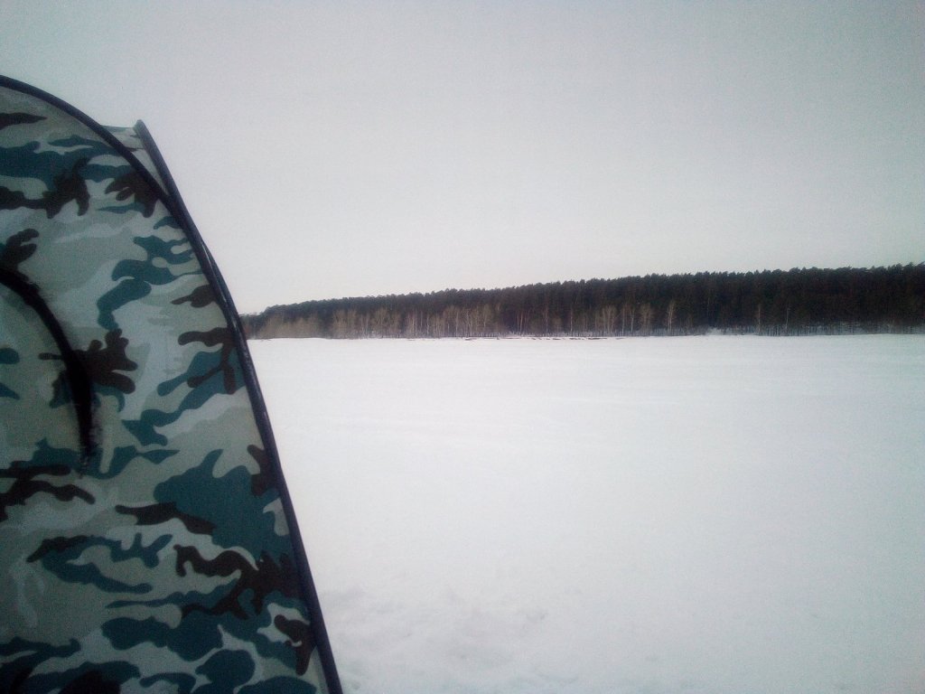 На море сегодня ну очень ветренно.