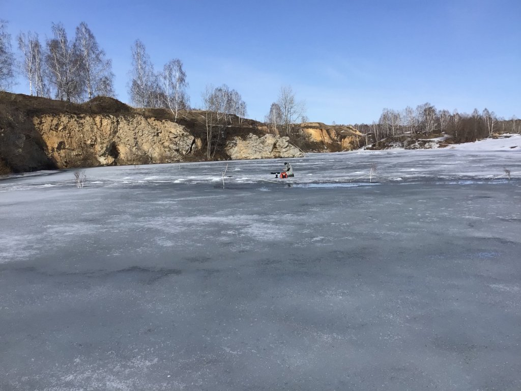 Весна на изумрудном