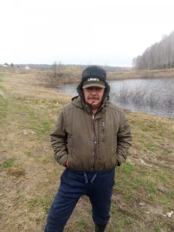 Вариант летней ушанки чтобы солнце не слепило???